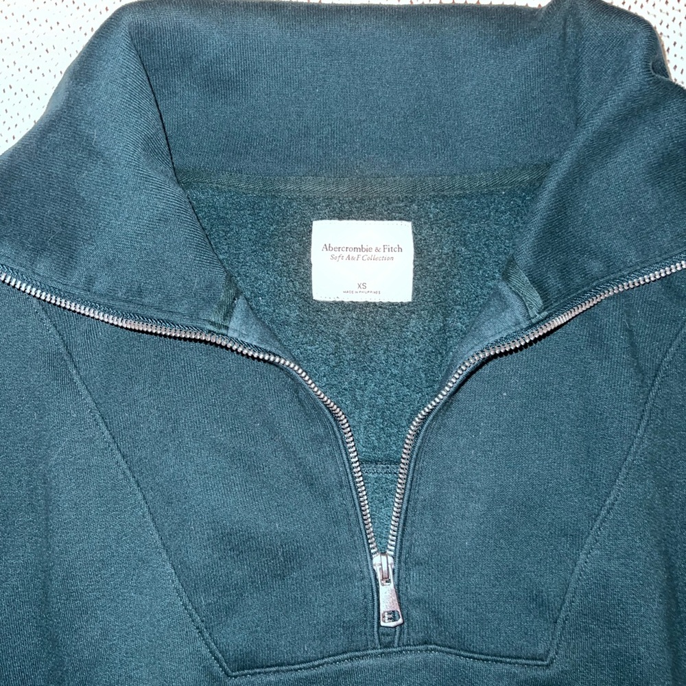 Abercrombie sweatshirt